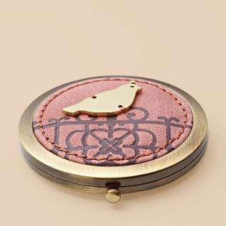 Penelope Compact